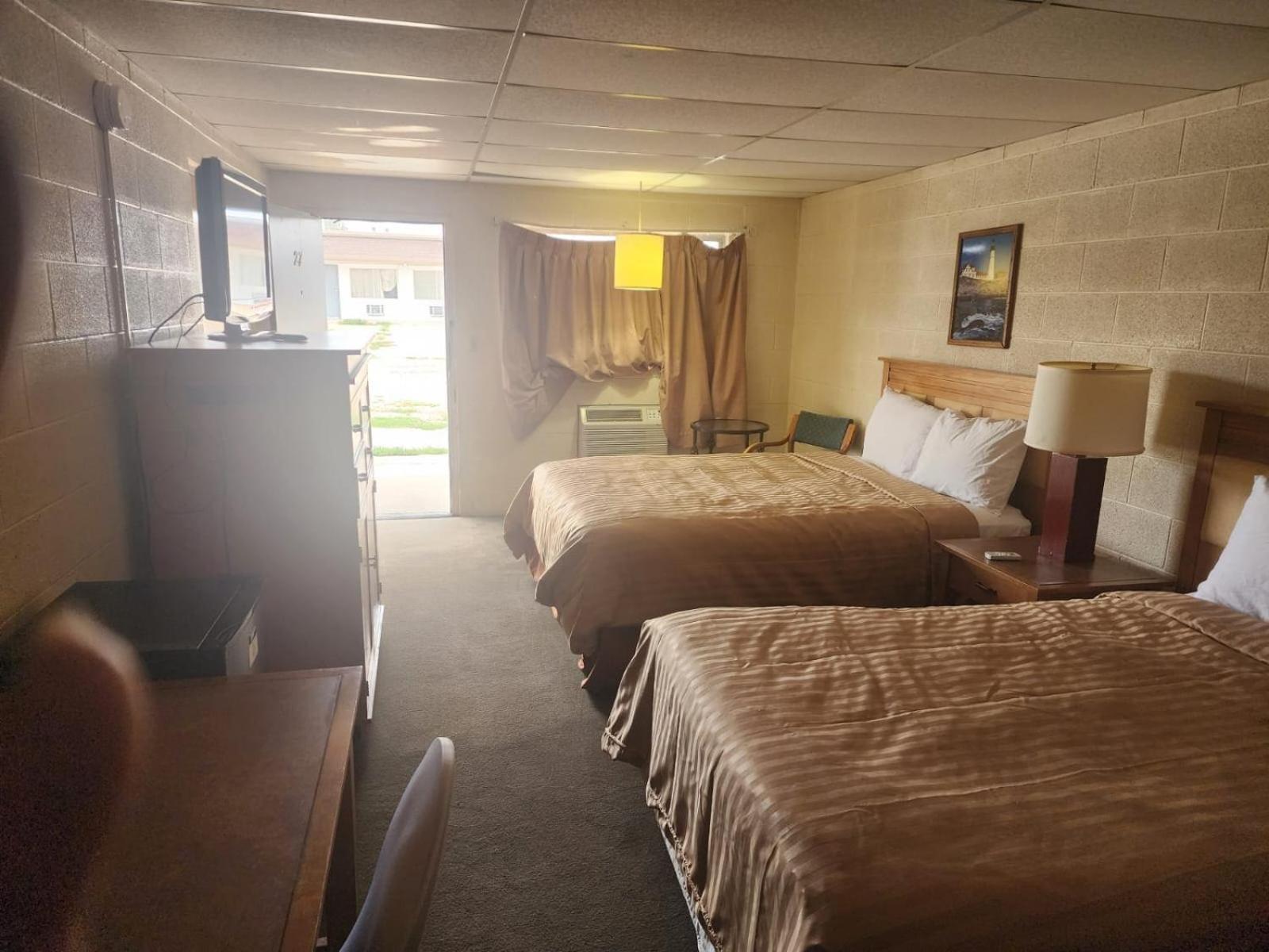 1St Inn By Oyo Quinter Hwy 70 Ks Bagian luar foto